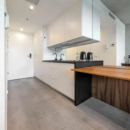 Апартаменты Legnicka Homely By Bookinghost Вроцлав